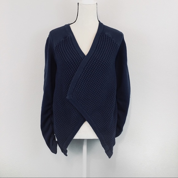 SHAE Chain Net Drape Cardigan - Picture 2 of 6